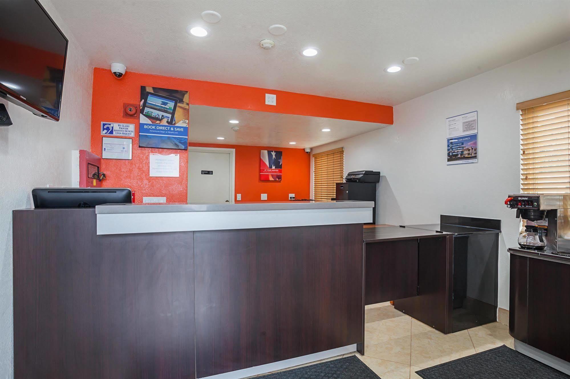 Pacific Inn Motel Ventura Bagian luar foto